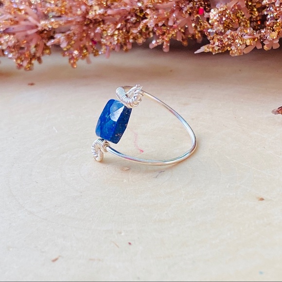 Lapis Lazuli Gemstone Silver Ring - Picture 3 of 6